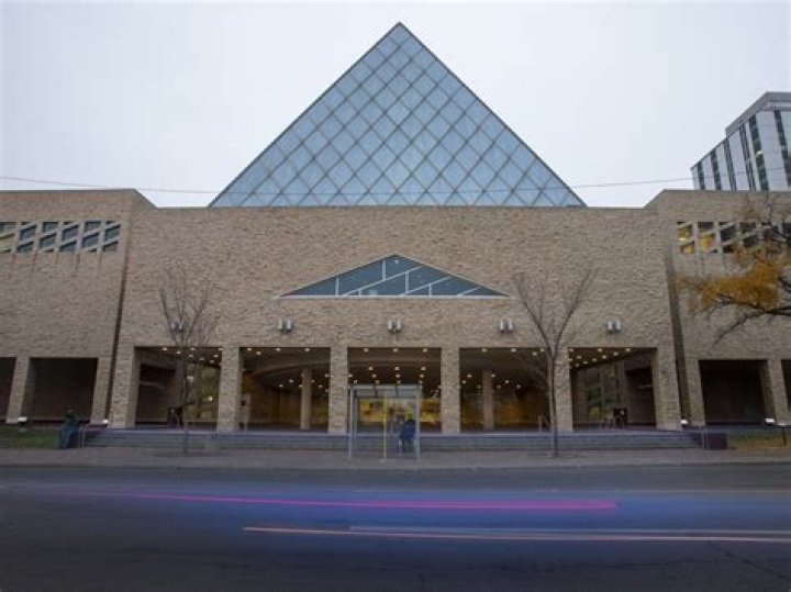 Is Edmonton City Hall open to the public?